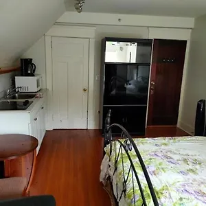 west-vancouver-guesthouse.vancouver-hotels-bc.net/