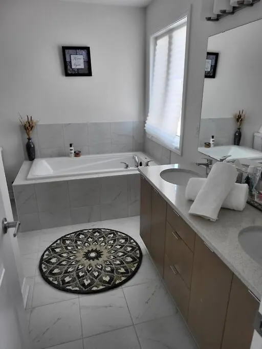 Bed & Breakfast Bed and Breakfast Pleasure Ride Ottawa Kanada